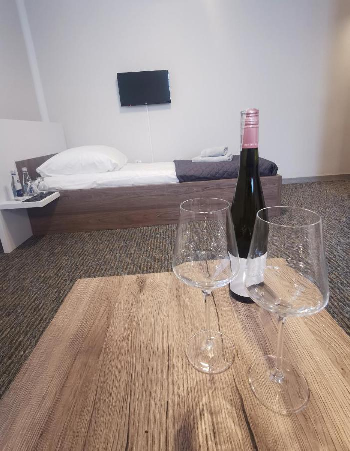 Loft Aparthotel Złocieniec Екстериор снимка